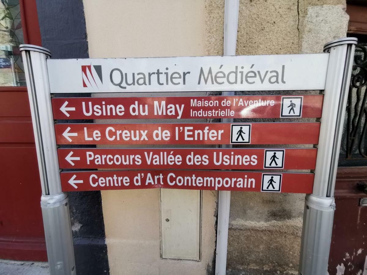 Thiers Face Au Musee De La Coutellerie Exterior photo